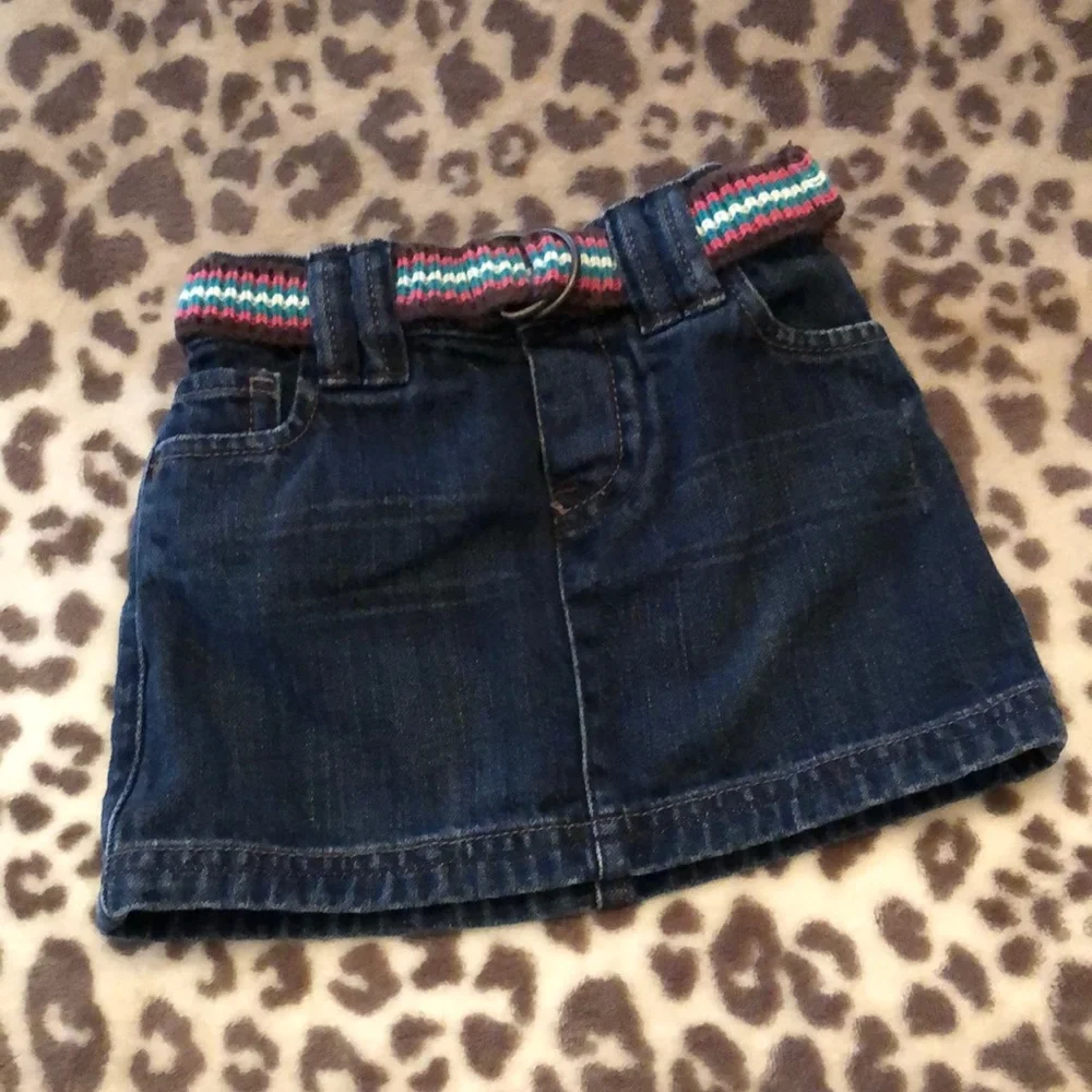 2007 Old Navy Dark Wash Denim Skirt Size 18-24 months Faux Belt